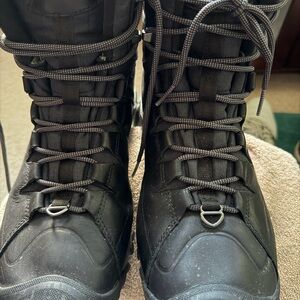 Keen Black Lace-Up Boots